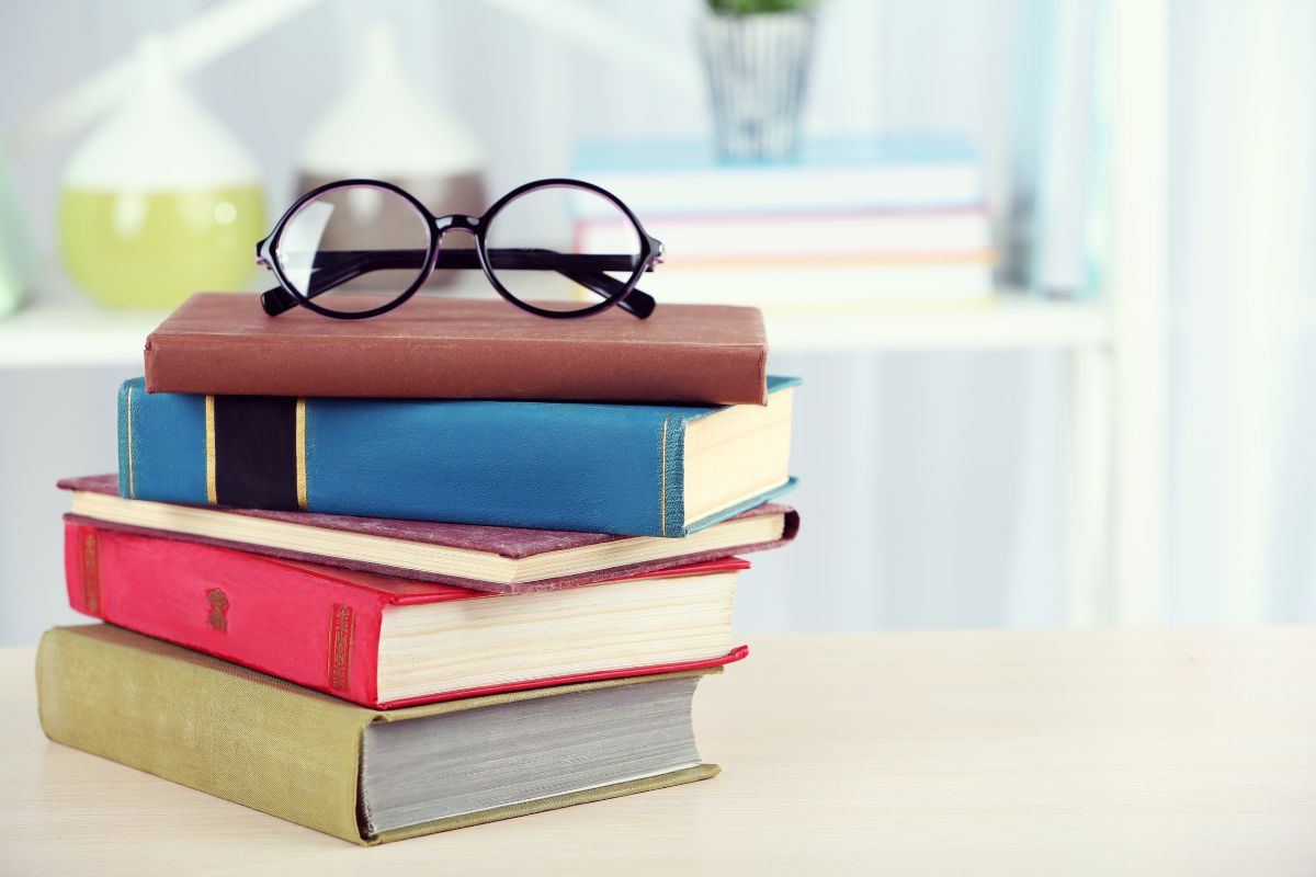 10 Best Colleen Hoover Books You’ll Love